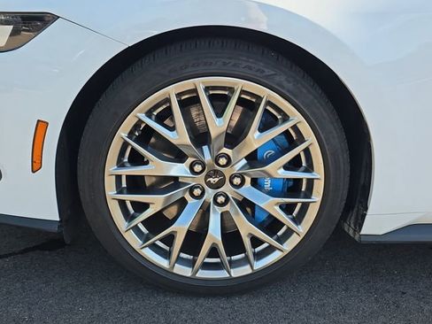 Used 2024 Ford Mustang GT Premium RWD image 9