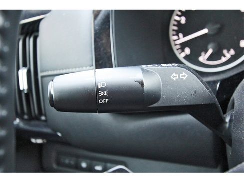 Used 2025 Nissan Pathfinder SV w/ Cargo Package image 13