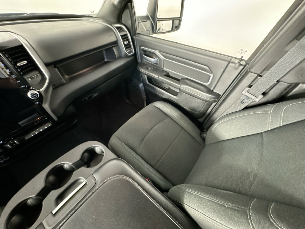 Used 2025 RAM 2500 Big Horn AWD/4WD image 10