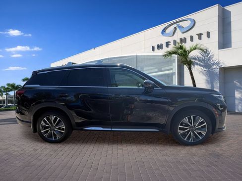 Used 2026 INFINITI QX60 Luxe w/ Cargo Package FWD image 8