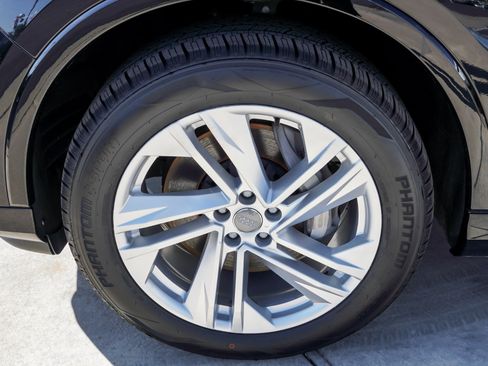 Used 2020 Audi Q7 3.0T Premium Plus AWD/4WD image 12