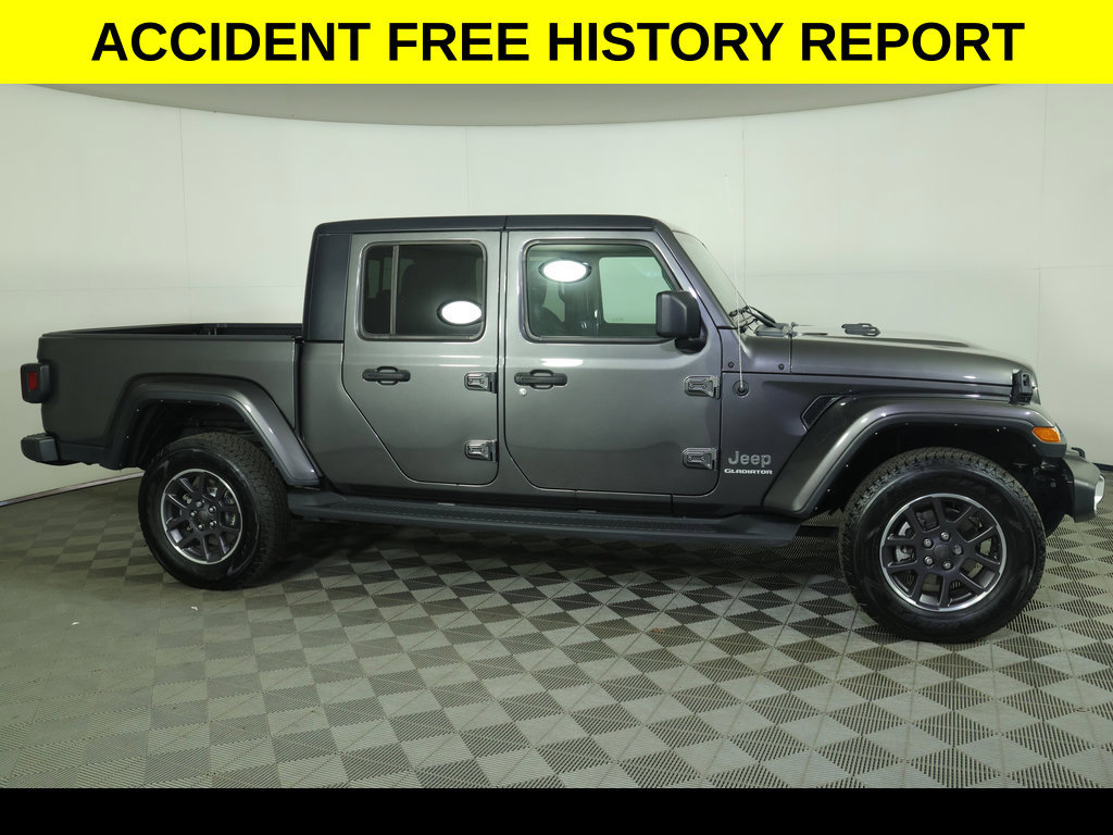 Used 2022 Jeep Gladiator Overland w/ Popular Equipment Package AWD/4WD image 2
