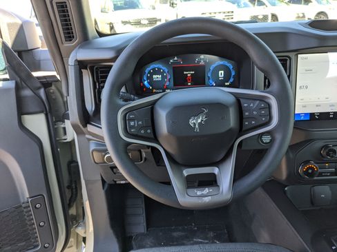 New 2025 Ford Bronco 2-Door image 13