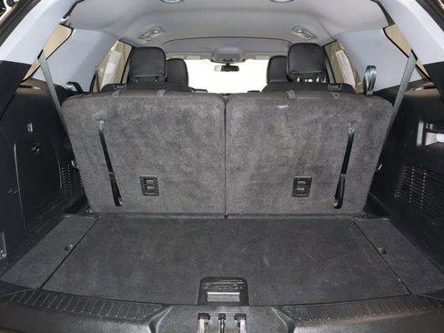 Certified 2022 Ford Explorer XLT w/ Equipment Group 202A image 17