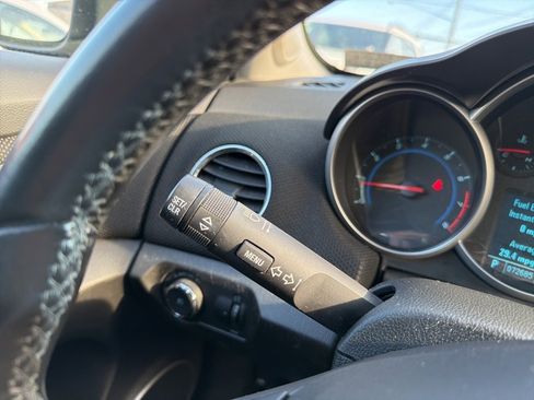 Used 2011 Chevrolet Cruze Eco image 23