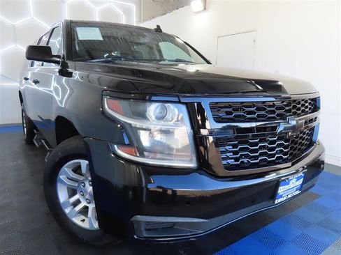 Used 2020 Chevrolet Suburban LT image 4