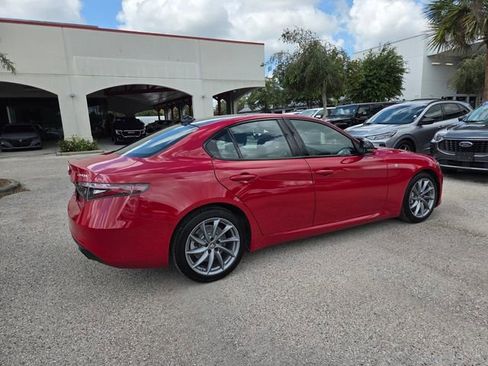 Used 2024 Alfa Romeo Giulia Ti w/ Active Assist Plus Package RWD image 14