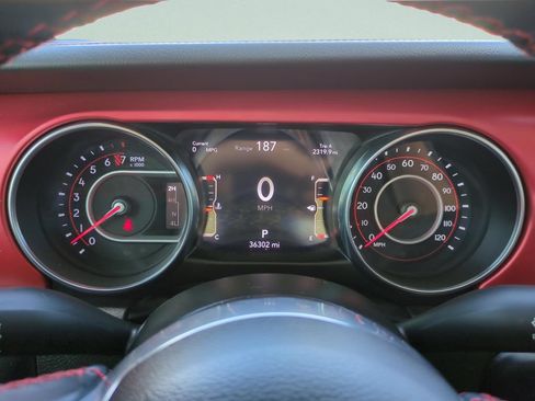 Used 2022 Jeep Gladiator Rubicon w/ LED Lighting Group AWD/4WD image 21