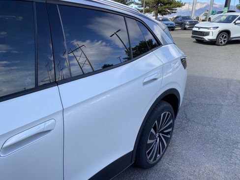 Used 2023 Volkswagen ID.4 Pro S Plus AWD/4WD image 87