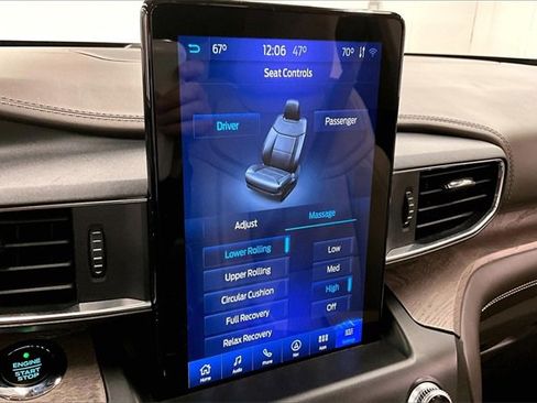 Used 2020 Ford Explorer Platinum w/ Premium Technology Package image 34