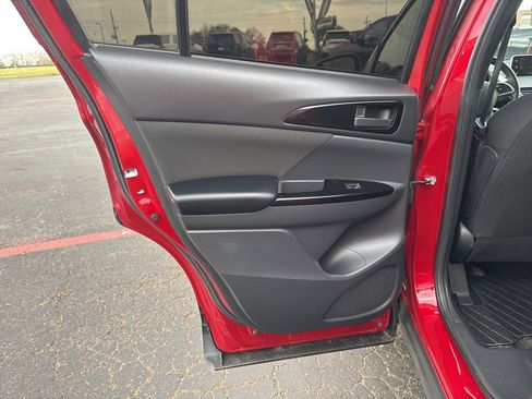 Used 2020 Mitsubishi Eclipse Cross LE image 33