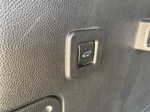 Used 2016 Ford Expedition EL Platinum image 34