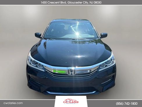 Used 2017 Honda Accord Sport Special Edition image 3