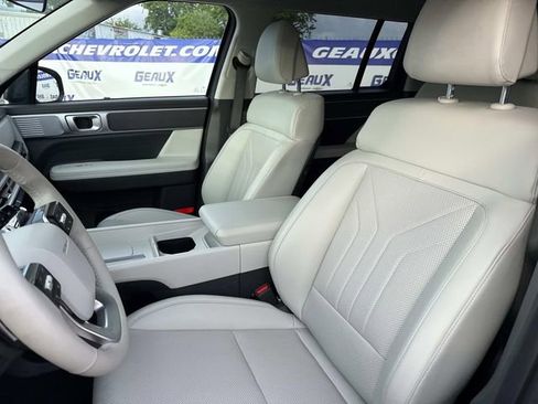 Used 2026 Hyundai Santa Fe SEL FWD image 38