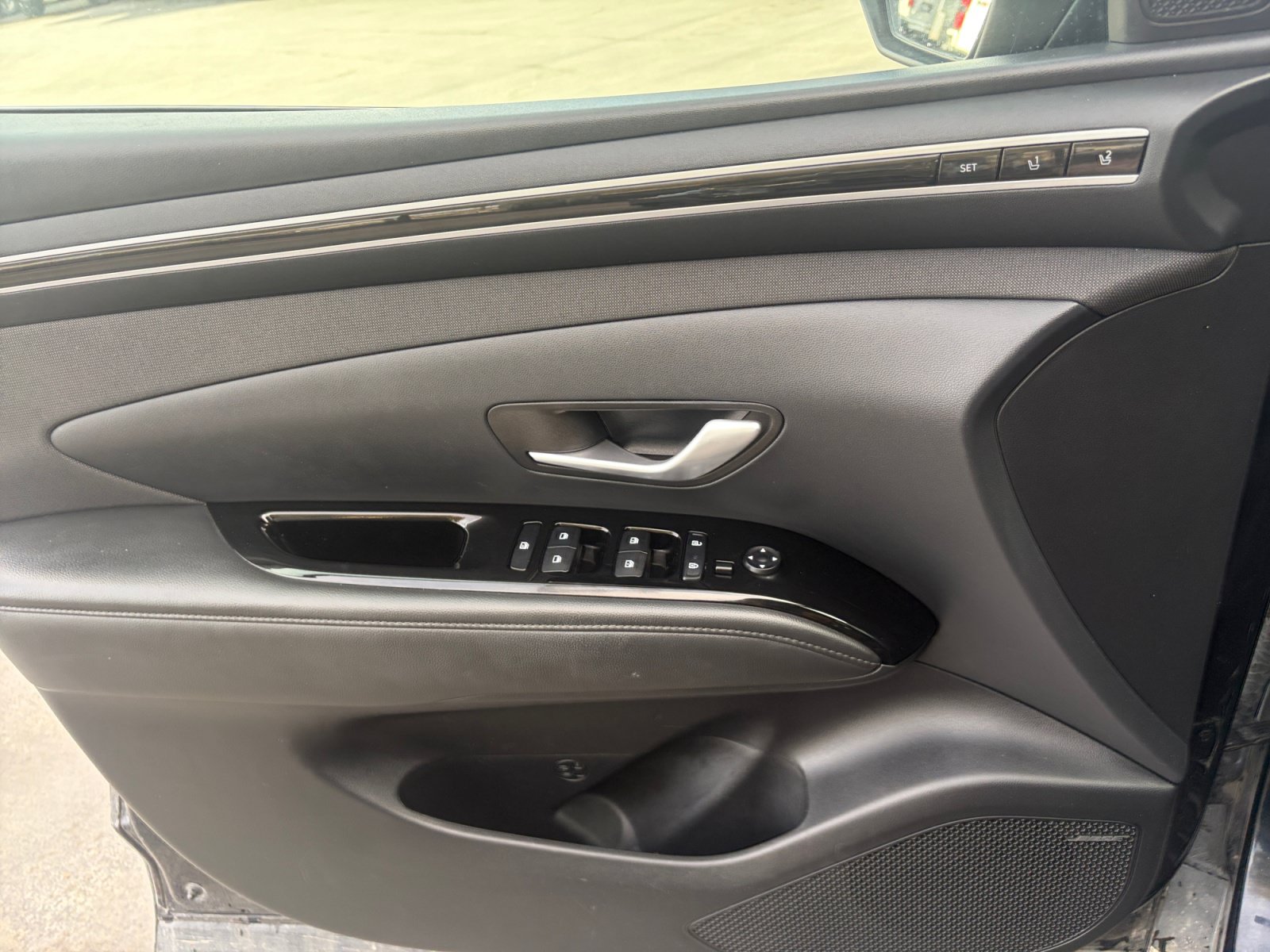 Used 2023 Hyundai Tucson Limited AWD/4WD image 22