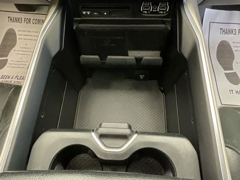 Used 2019 RAM 1500 Laramie image 13