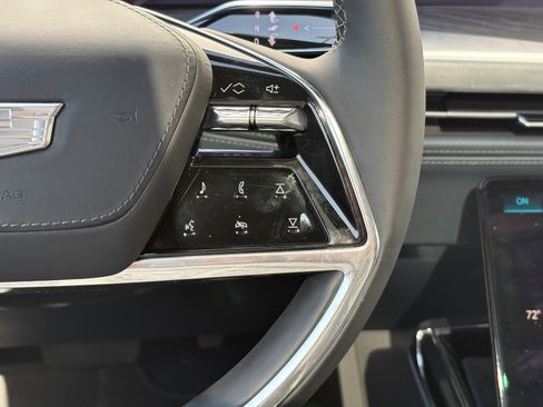 New 2025 Cadillac Escalade IQ Sport 2 w/ LPO, ONYX Package image 21