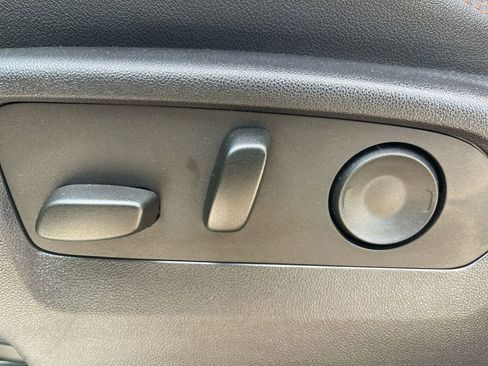 Used 2023 GMC Sierra 1500 AT4 w/ AT4 Premium Package image 10