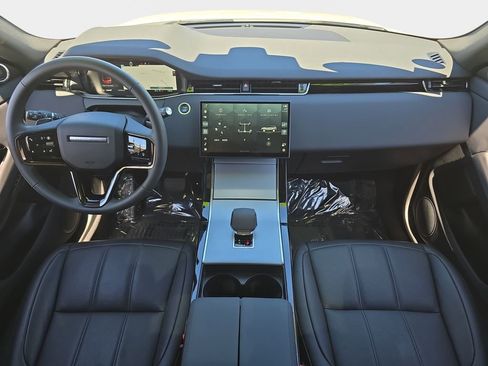 Certified 2025 Land Rover Range Rover Evoque S image 9