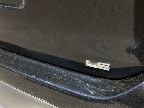 Used 2023 Toyota Highlander LE FWD image 18