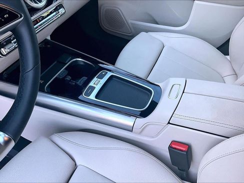 Used 2025 Mercedes-Benz GLA 250 image 16