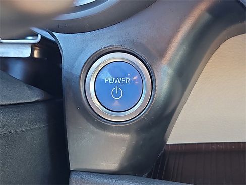 Used 2024 Toyota Sienna XLE image 24