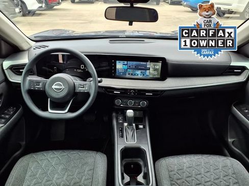 Used 2025 Nissan Kicks SV w/ SV Premium Package FWD image 10