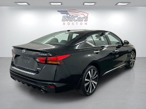 Used 2019 Nissan Altima 2.5 Platinum AWD/4WD image 4
