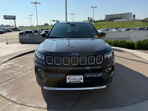 Used 2024 Jeep Compass Limited AWD/4WD image 12
