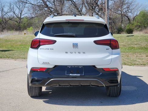 Used 2024 Buick Encore GX Sport Touring image 6