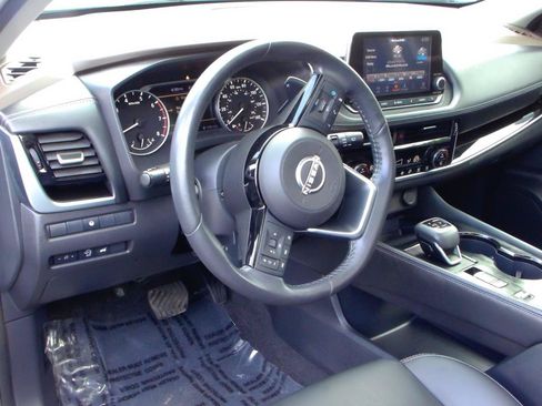 Used 2023 Nissan Rogue SL FWD image 5