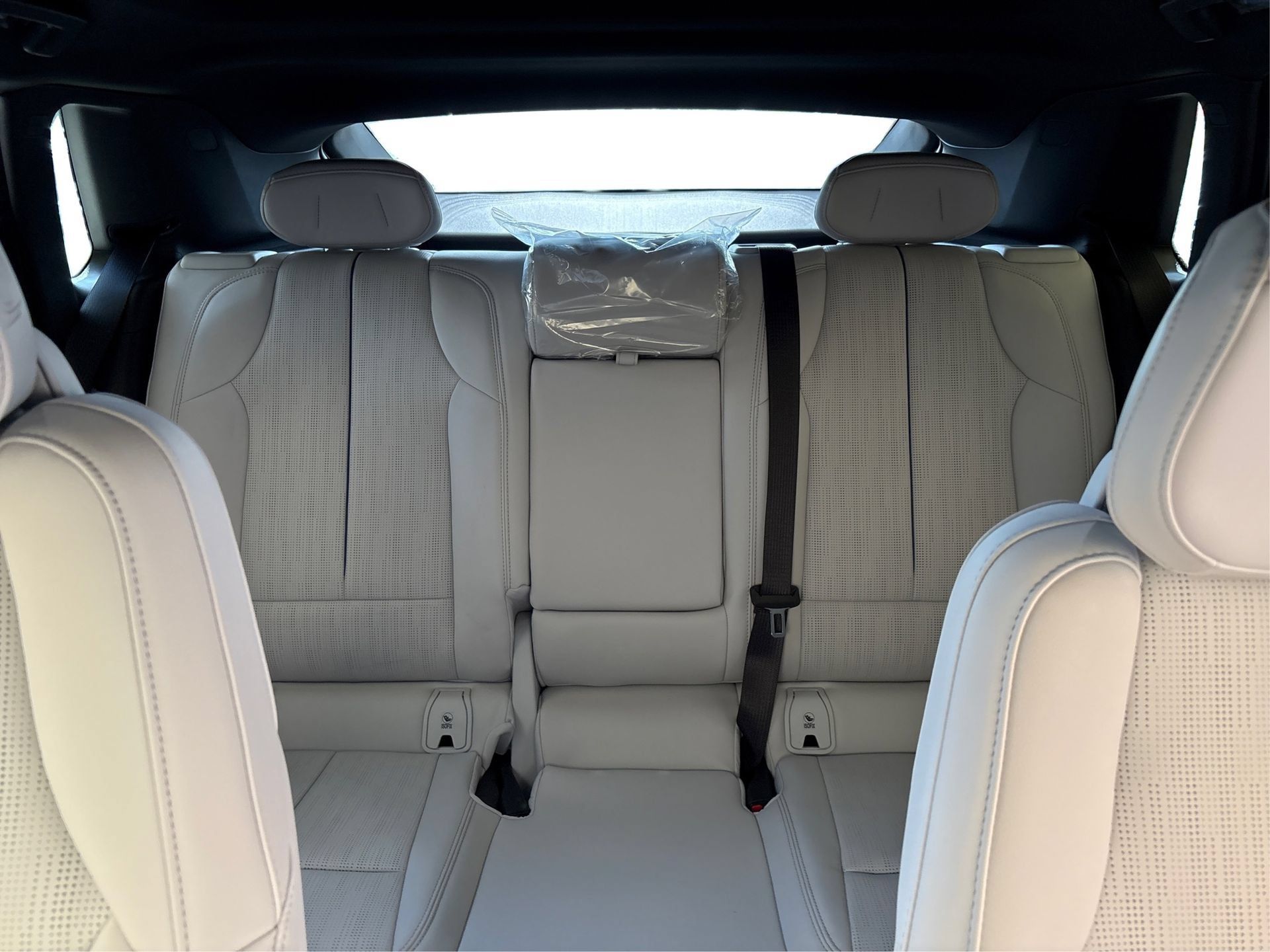 New 2026 Cadillac Lyriq Luxury RWD image 17
