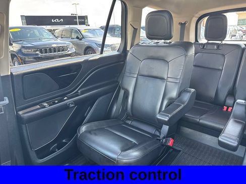 Used 2023 Lincoln Aviator AWD w/ Premium Package image 13