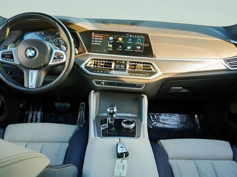 Used 2022 BMW X6 xDrive40i w/ Executive Package image 34