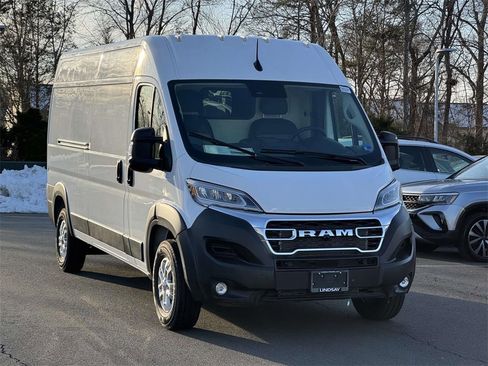New 2026 RAM ProMaster 2500 w/ Quick Order Package 22G SLT image 1