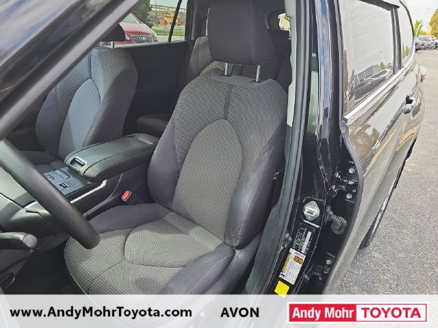 Used 2020 Toyota Highlander L FWD image 10