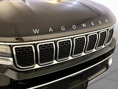 Used 2022 Jeep Wagoneer Series II AWD/4WD image 31