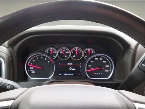 Used 2021 Chevrolet Silverado 1500 LT RWD image 13