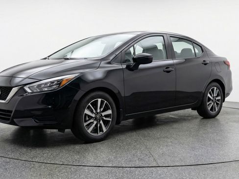 Used 2025 Nissan Versa SV FWD image 3