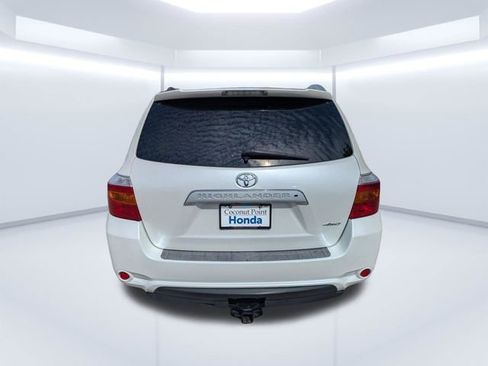 Used 2010 Toyota Highlander Limited AWD/4WD image 5