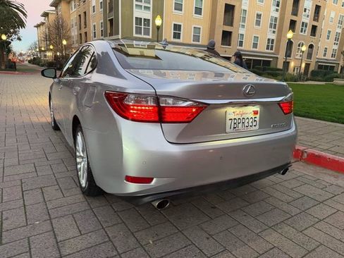 Used 2013 Lexus ES 350 w/ Luxury Pkg FWD image 8