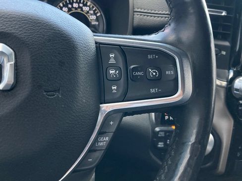Used 2019 RAM 1500 Laramie AWD/4WD image 18