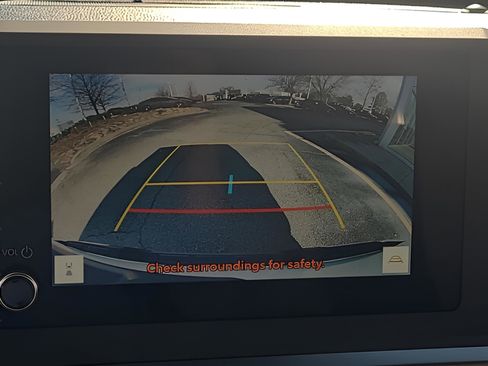 Certified 2025 Toyota Tacoma SR5 image 19