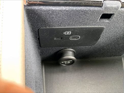 New 2026 Volvo XC90 T8 Ultra w/ Protection Package image 23