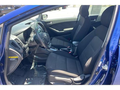 Used 2017 Kia Forte LX FWD image 11