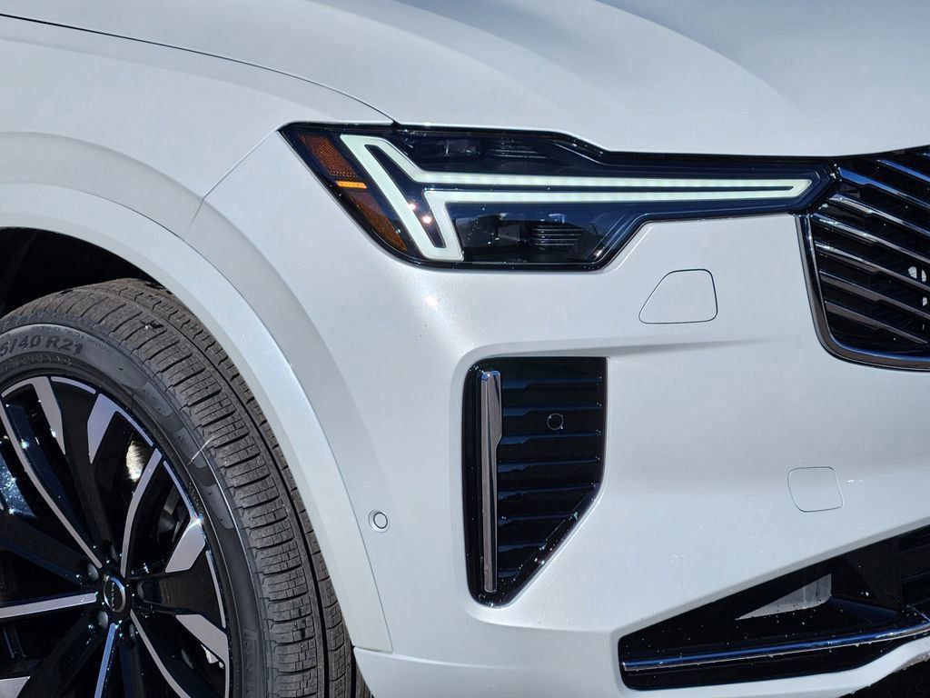New 2026 Volvo XC90 T8 Plus w/ Protection Package Premier AWD/4WD image 28