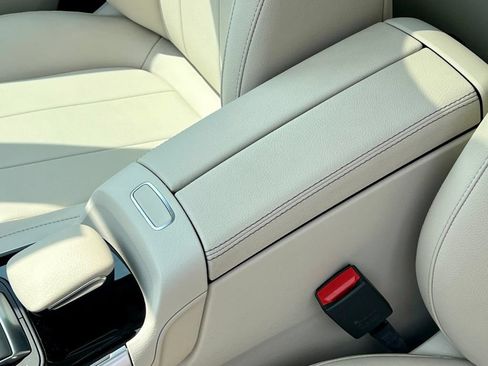Certified 2023 Mercedes-Benz GLA 250 4MATIC image 32