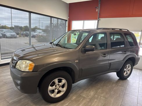 Used 2006 MAZDA Tribute I image 8