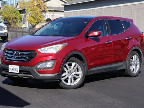 Used 2013 Hyundai Santa Fe Sport 2.0T w/ Technology Pkg image 4