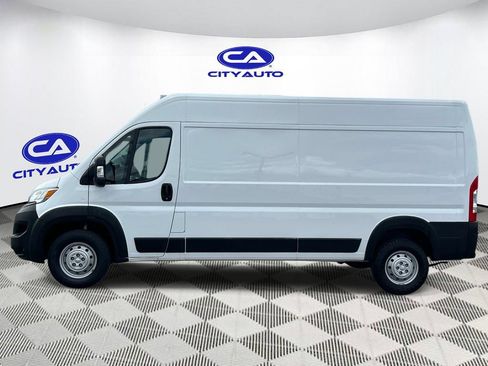 Used 2023 RAM ProMaster 2500 FWD image 8